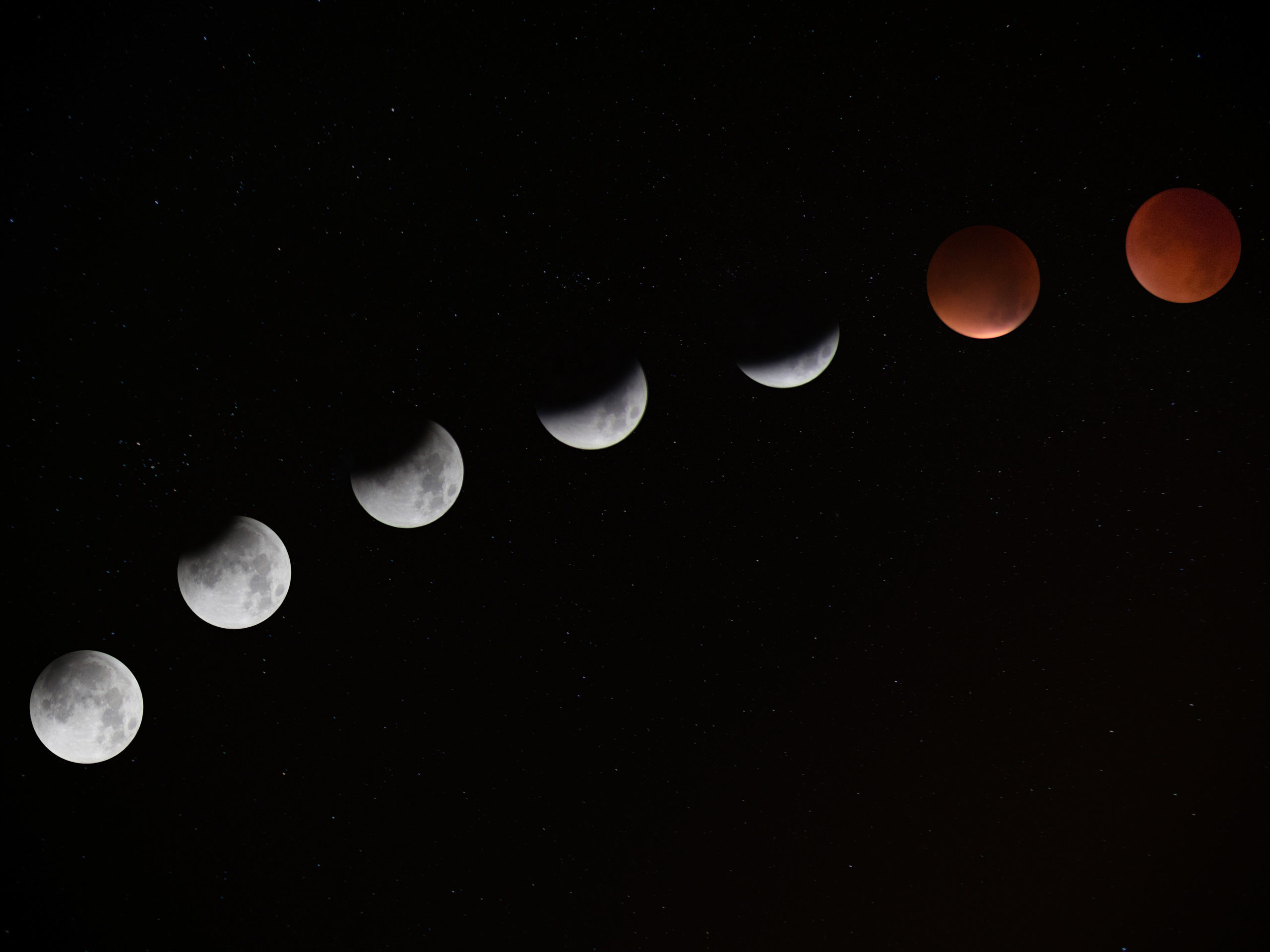 Read more about the article Tente Rouge : cercles de femmes, secrets et confidences